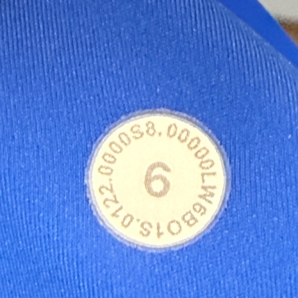 Lululemon Base Pace High-Rise Crop 23", Size 6 - Picture 6 of 7